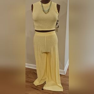 Yellow Sleeveless 2 Pc Set Sz L